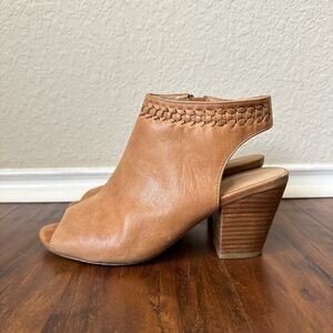 ANTHROPOLOGIE Woven Detail Shooties Peep Toe Booties Tan Leather